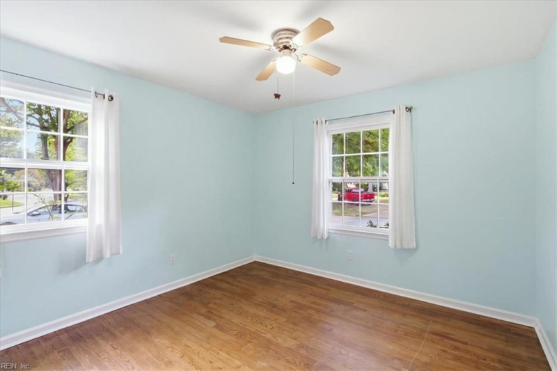 Photo 24 of 36 residential for sale in Chesapeake virginia