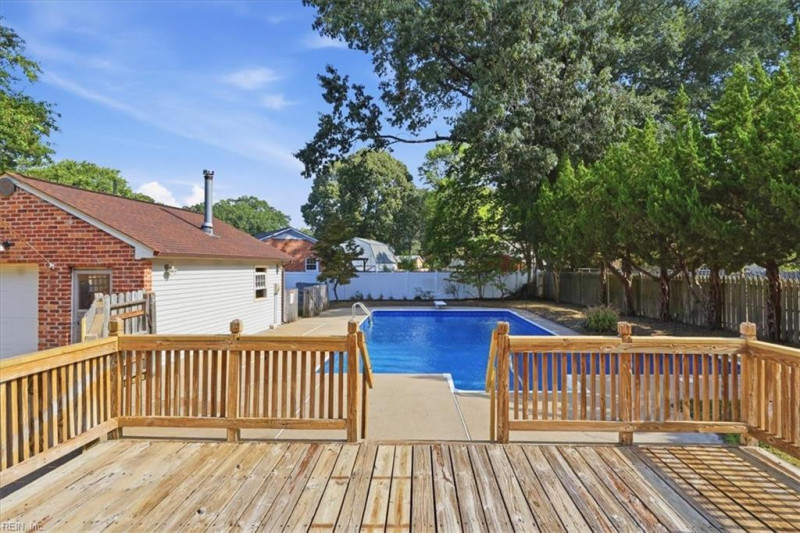 Photo 30 of 36 residential for sale in Chesapeake virginia