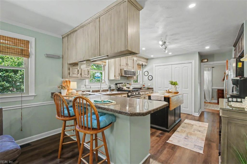 Photo 17 of 42 residential for sale in Norfolk virginia Photo 17 of 42 residential for sale in Norfolk virginia
