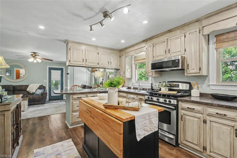Photo 22 of 42 residential for sale in Norfolk virginia Photo 22 of 42 residential for sale in Norfolk virginia