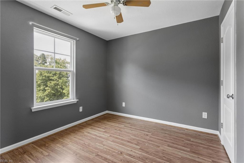 Photo 31 of 50 residential for sale in James City County virginia