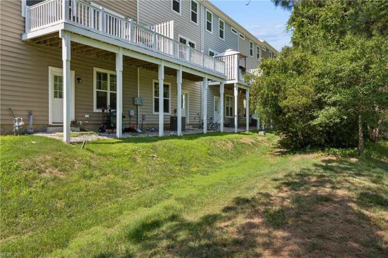 Photo 40 of 50 residential for sale in James City County virginia