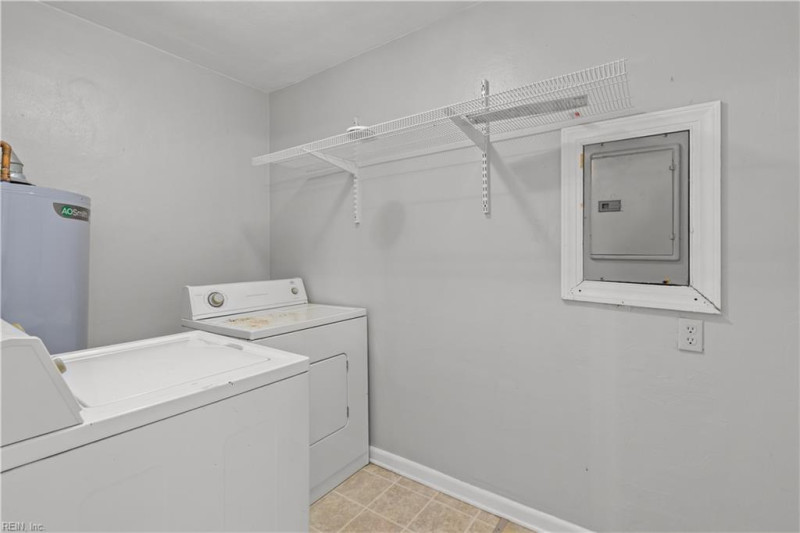 Photo 23 of 31 residential for sale in Portsmouth virginia