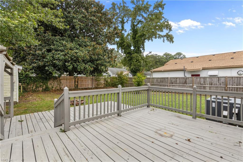 Photo 24 of 31 residential for sale in Portsmouth virginia