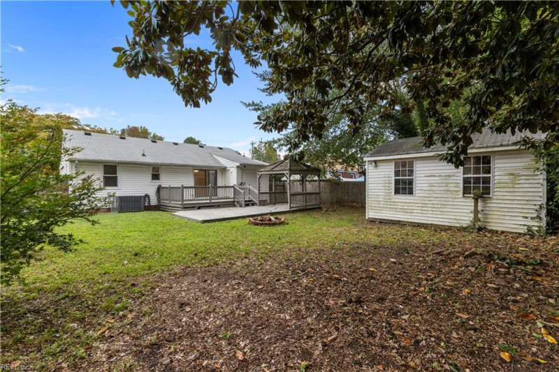 Photo 29 of 31 residential for sale in Portsmouth virginia