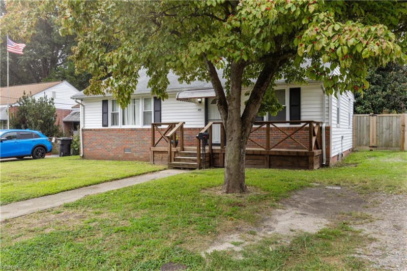 Photo 4 of 31 residential for sale in Portsmouth virginia