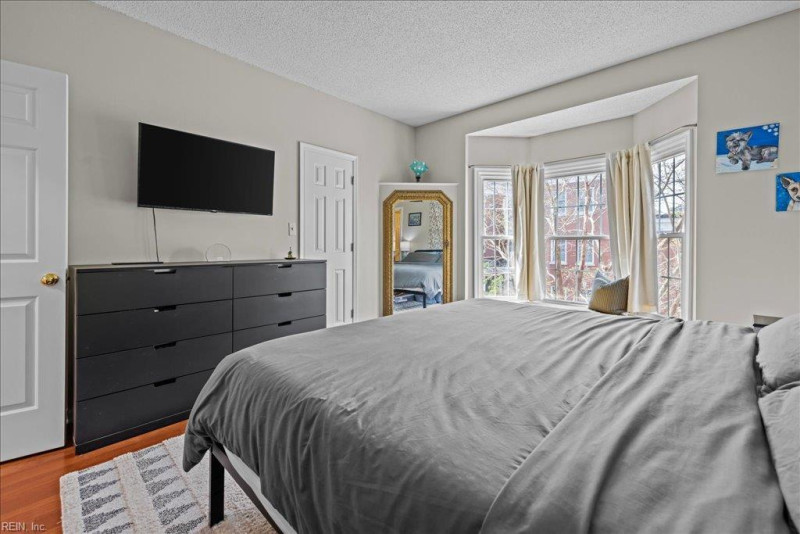 Photo 31 of 41 residential for sale in Norfolk virginia Photo 31 of 41 residential for sale in Norfolk virginia