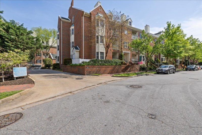 Photo 7 of 41 residential for sale in Norfolk virginia Photo 7 of 41 residential for sale in Norfolk virginia