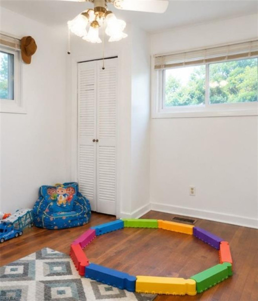 Photo 11 of 20 residential for sale in Portsmouth virginia