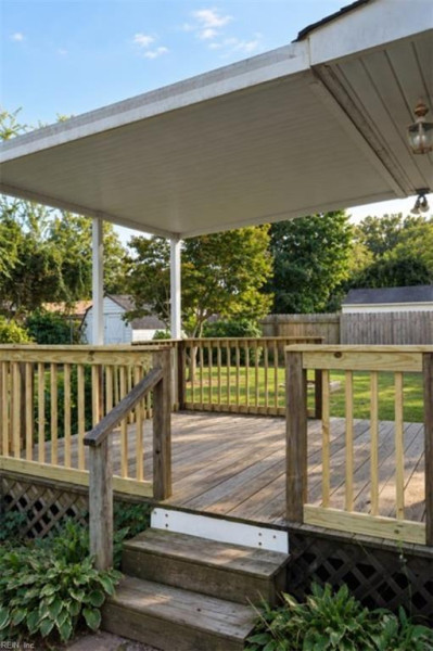 Photo 18 of 20 residential for sale in Portsmouth virginia