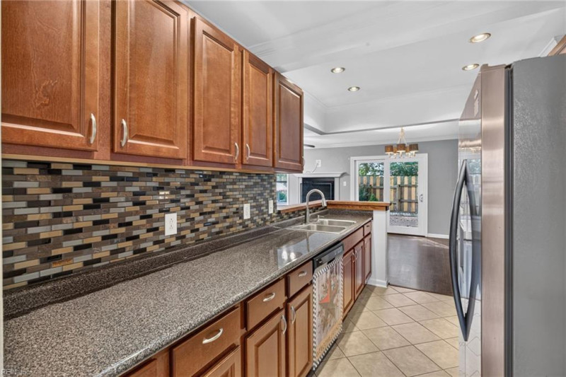 Photo 13 of 36 residential for sale in Virginia Beach virginia