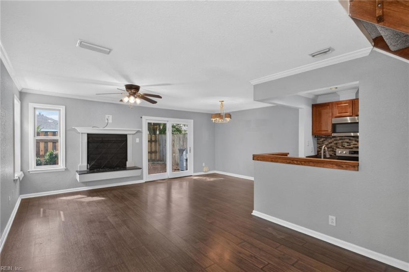 Photo 5 of 36 residential for sale in Virginia Beach virginia