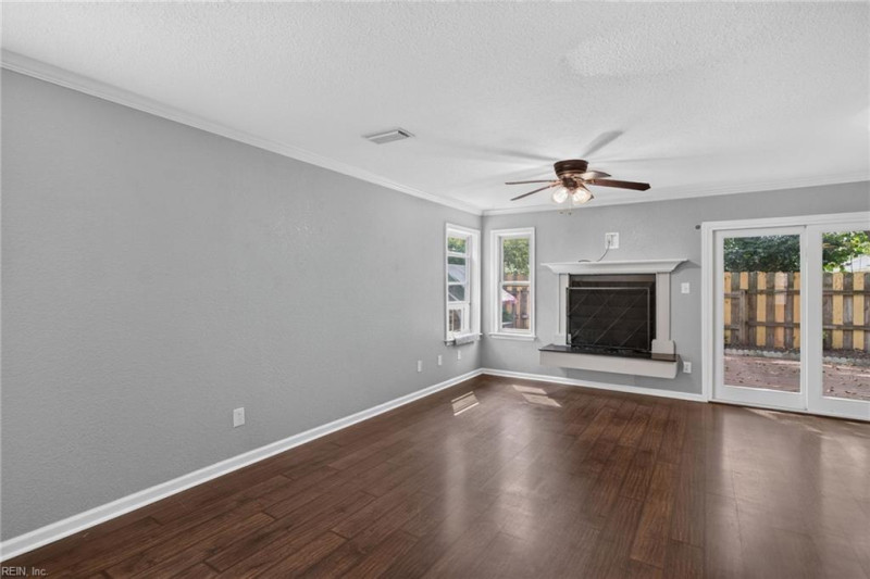 Photo 6 of 36 residential for sale in Virginia Beach virginia