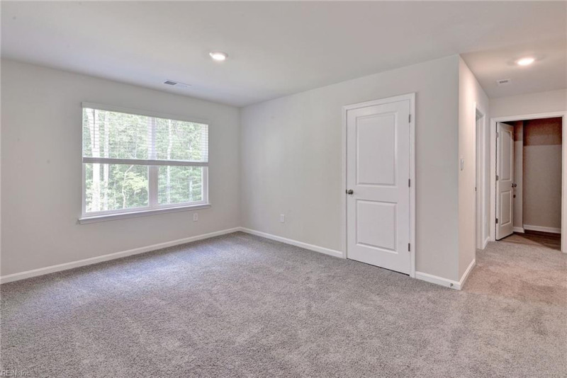 Photo 20 of 40 residential for sale in Gloucester County virginia