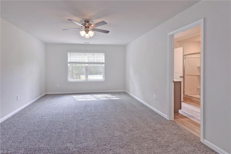 Photo 21 of 40 residential for sale in Gloucester County virginia