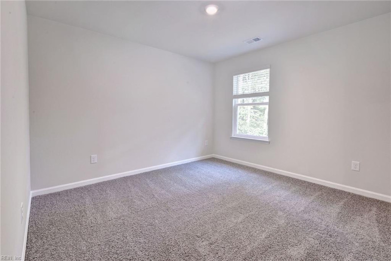Photo 27 of 40 residential for sale in Gloucester County virginia