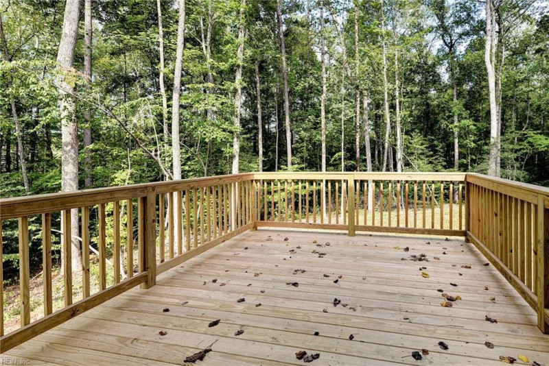 Photo 31 of 40 residential for sale in Gloucester County virginia