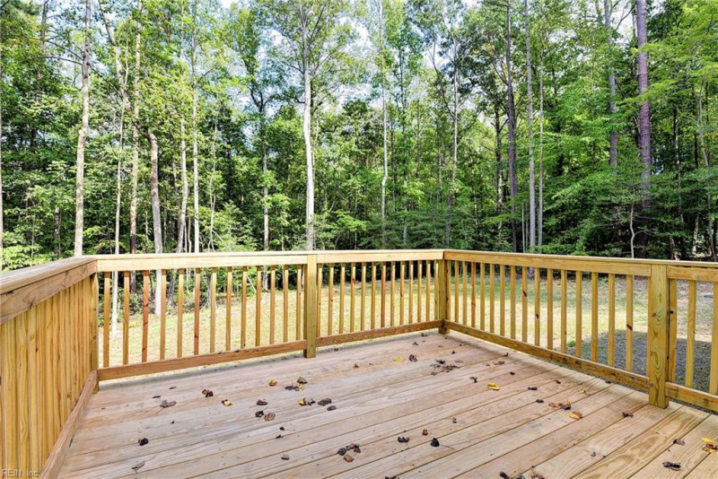 Photo 32 of 40 residential for sale in Gloucester County virginia