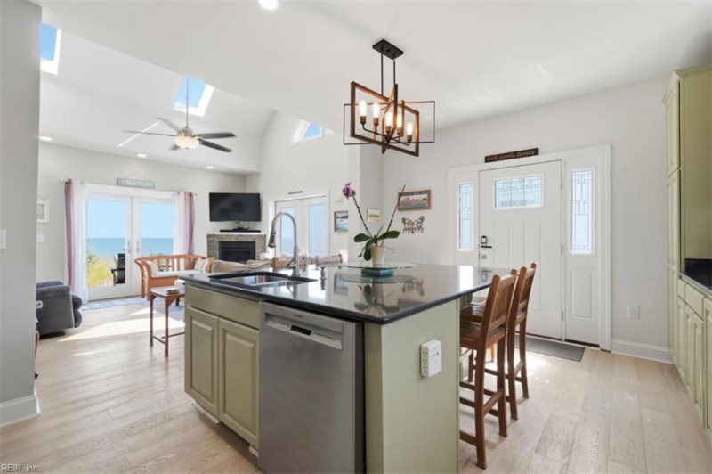 Photo 19 of 49 residential for sale in Norfolk virginia Photo 19 of 49 residential for sale in Norfolk virginia