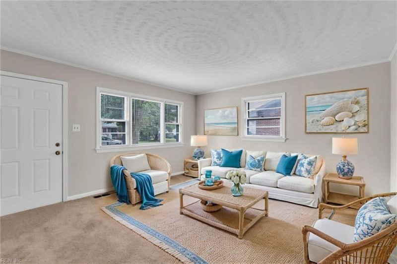 Photo 16 of 50 residential for sale in Chesapeake virginia