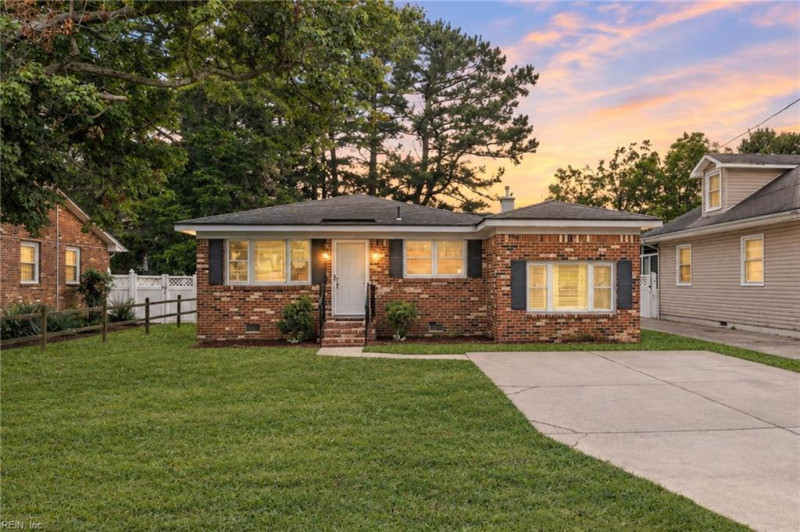 Photo 2 of 50 residential for sale in Chesapeake virginia