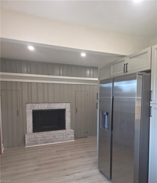 Photo 12 of 17 residential for sale in Hampton virginia