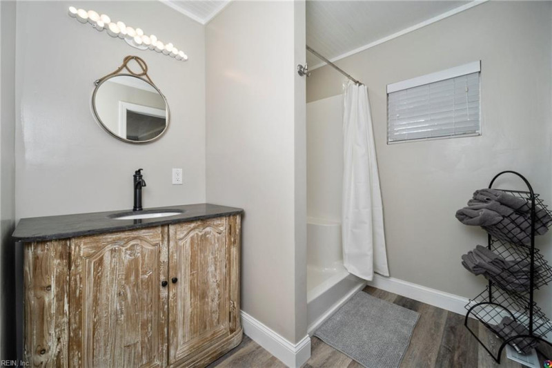 Photo 3 of 10 residential for sale in Norfolk virginia