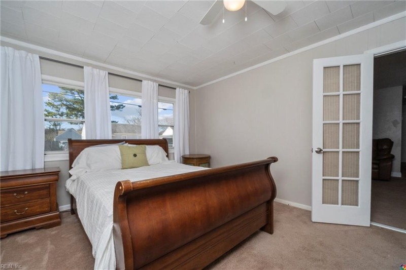 Photo 4 of 10 residential for sale in Norfolk virginia