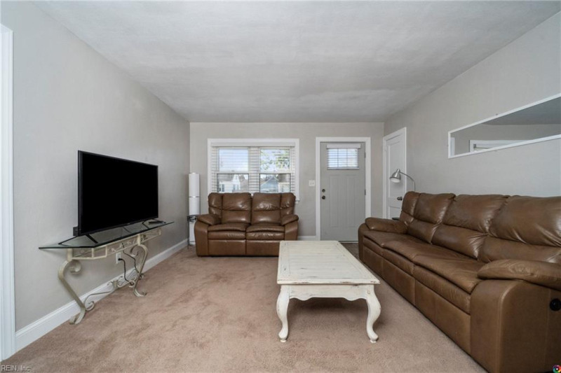 Photo 8 of 10 residential for sale in Norfolk virginia