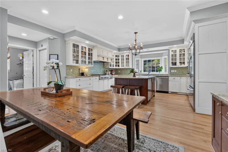 Photo 14 of 45 residential for sale in Virginia Beach virginia