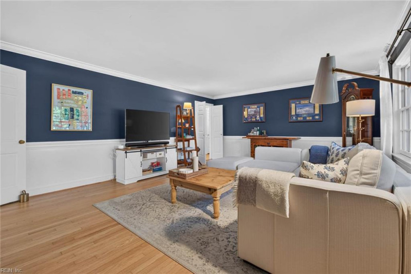 Photo 17 of 45 residential for sale in Virginia Beach virginia