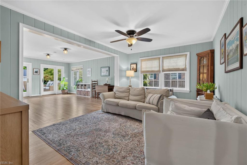 Photo 23 of 45 residential for sale in Virginia Beach virginia