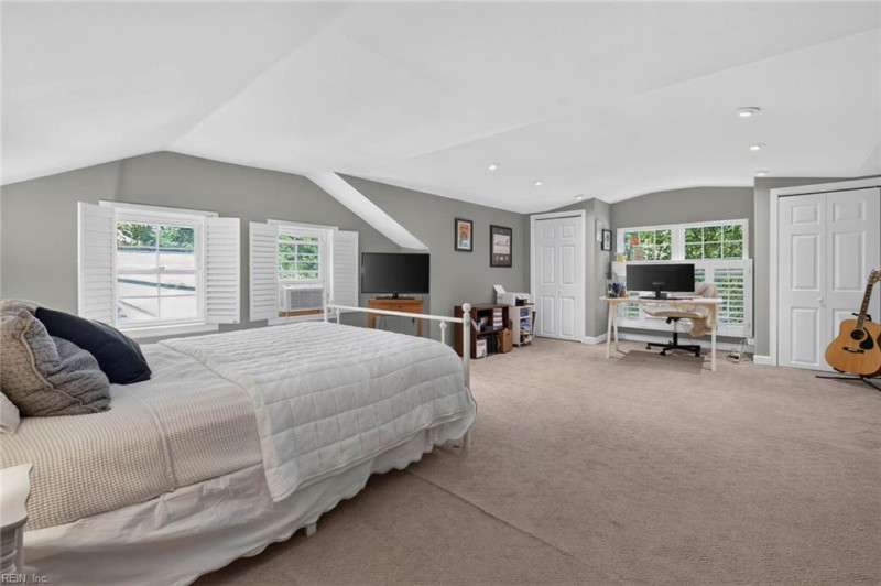 Photo 35 of 45 residential for sale in Virginia Beach virginia