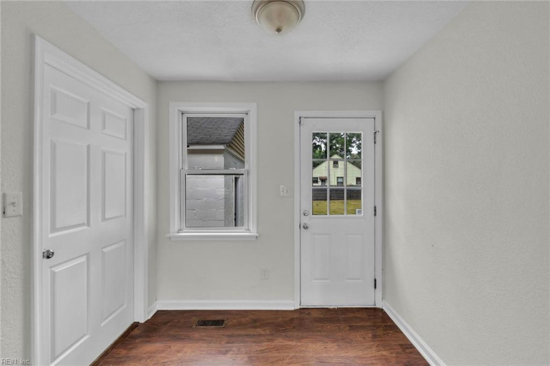 Photo 20 of 39 residential for sale in Norfolk virginia Photo 20 of 39 residential for sale in Norfolk virginia