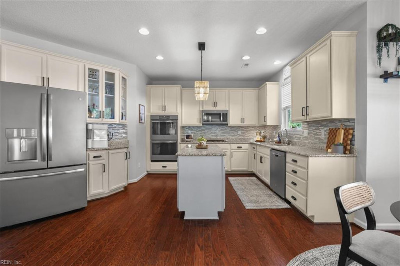 Photo 11 of 50 residential for sale in Chesapeake virginia Photo 11 of 50 residential for sale in Chesapeake virginia
