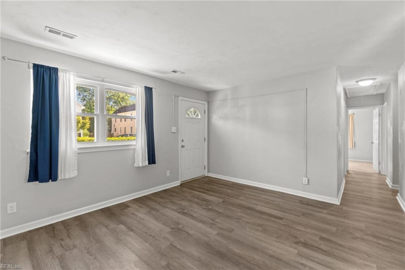 Photo 7 of 32 residential for sale in Norfolk virginia Photo 7 of 32 residential for sale in Norfolk virginia