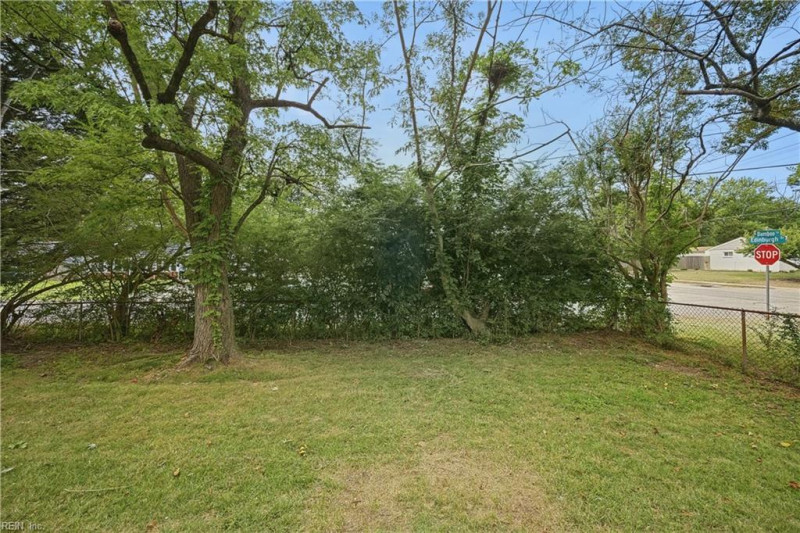Photo 17 of 18 residential for sale in Virginia Beach virginia