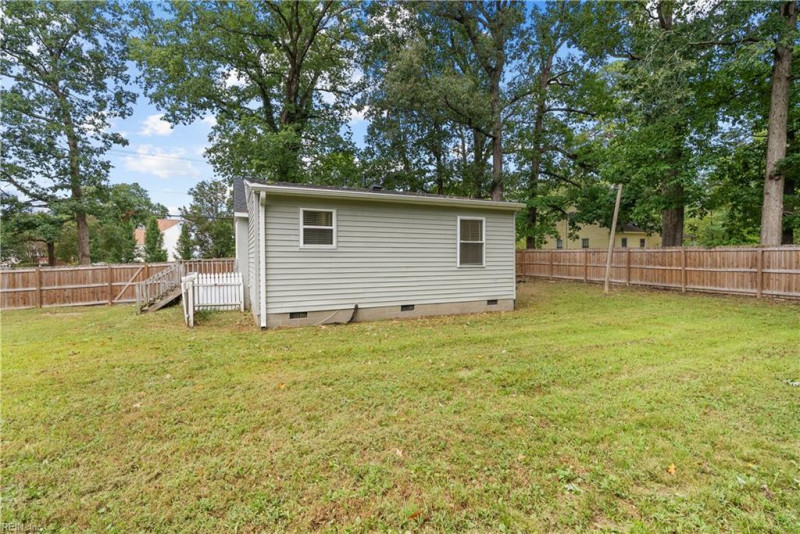 Photo 34 of 40 residential for sale in James City County virginia