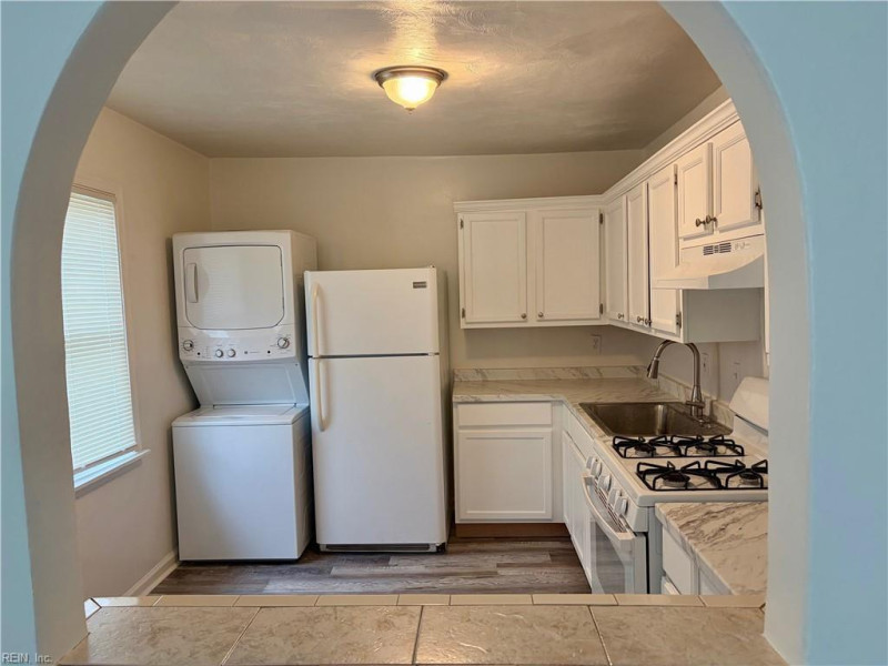 Photo 3 of 11 residential for sale in Norfolk virginia Photo 3 of 11 residential for sale in Norfolk virginia