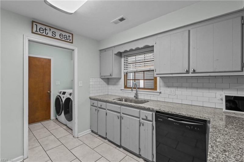 Photo 11 of 45 residential for sale in Chesapeake virginia Photo 11 of 45 residential for sale in Chesapeake virginia
