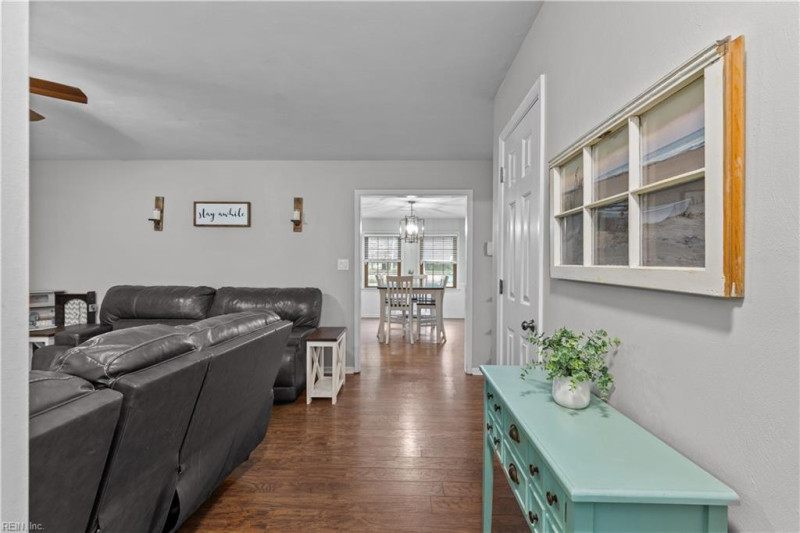 Photo 4 of 45 residential for sale in Chesapeake virginia Photo 4 of 45 residential for sale in Chesapeake virginia