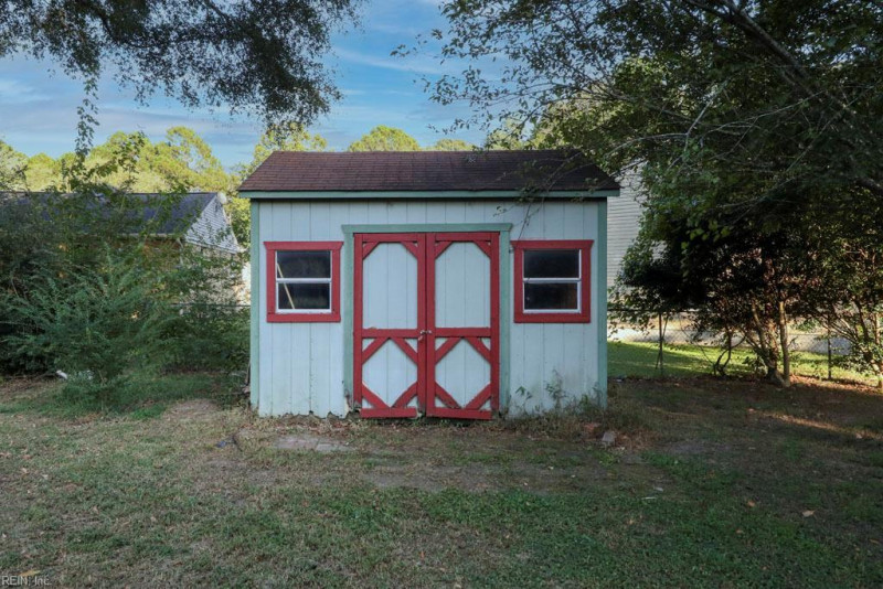 Photo 27 of 30 residential for sale in Chesapeake virginia Photo 27 of 30 residential for sale in Chesapeake virginia