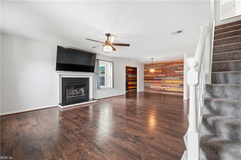 Photo 13 of 48 residential for sale in Virginia Beach virginia