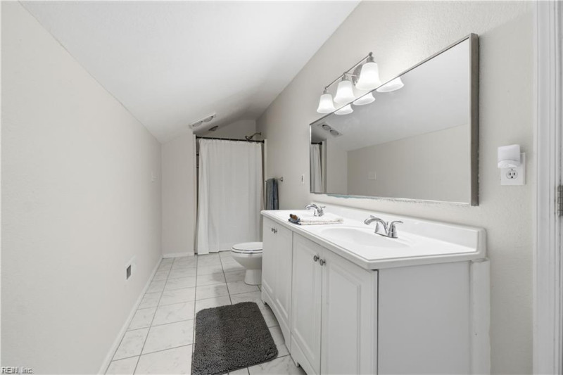 Photo 18 of 48 residential for sale in Virginia Beach virginia