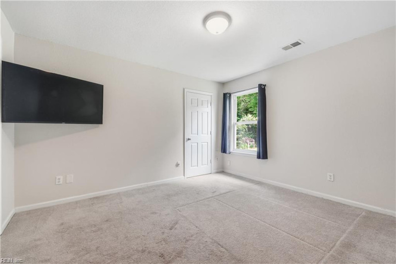 Photo 6 of 48 residential for sale in Virginia Beach virginia