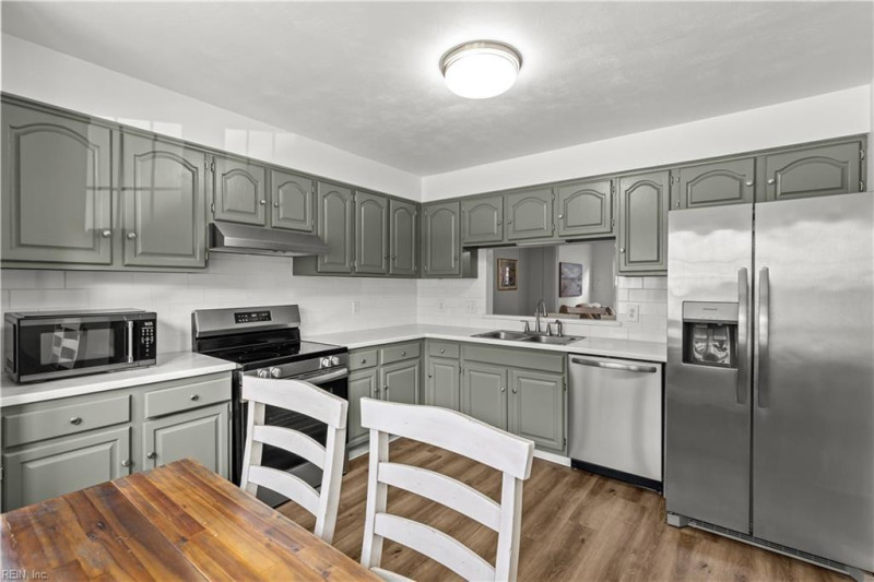 Photo 6 of 30 residential for sale in Virginia Beach virginia