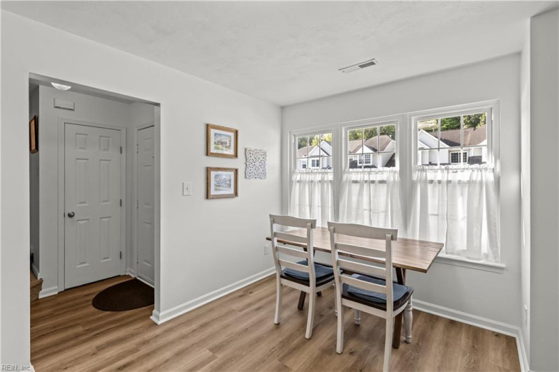Photo 8 of 30 residential for sale in Virginia Beach virginia