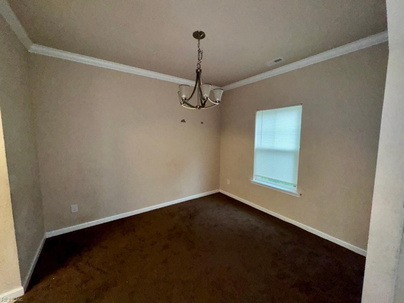 Photo 3 of 16 residential for sale in Chesapeake virginia