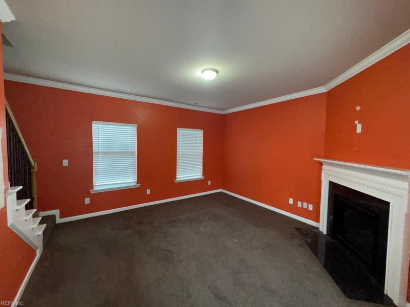 Photo 7 of 16 residential for sale in Chesapeake virginia