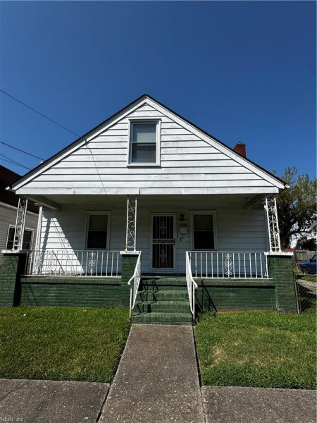 Photo 17 of 18 residential for sale in Portsmouth virginia